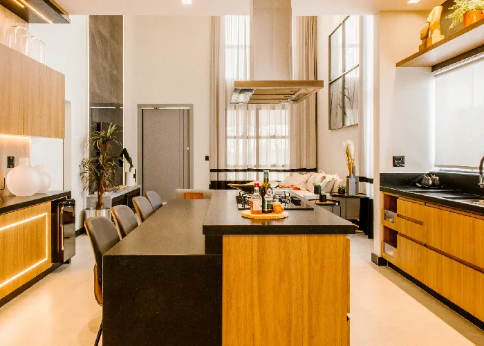 Cabinet Refacing & Refinishing